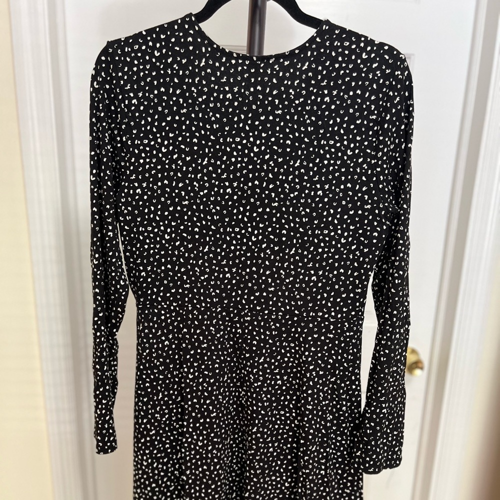 Dress - Picture 5 of 5